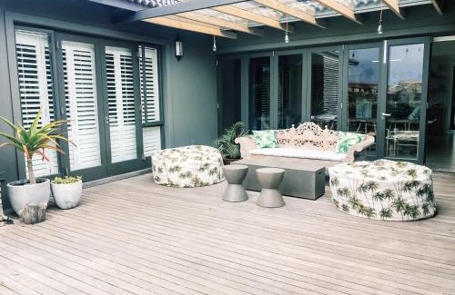 Plettenberg Bay Apartment | Villa Luciano - Pool, walk to Solar Beach