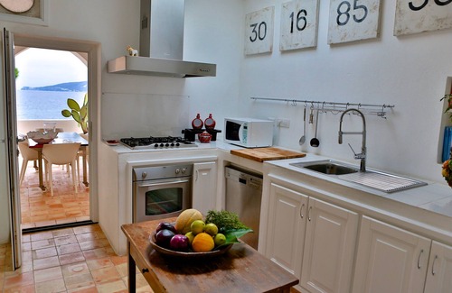 Santa Marina Salina Apartment | Villa Maria Terzita: first floor