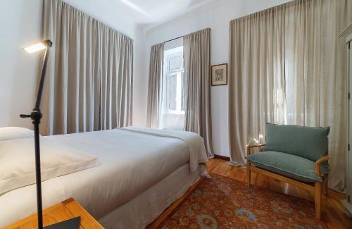 Aveiro House | Villa Mau Maria incl Parking by Home Sweet Home Aveiro