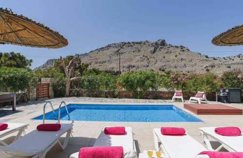 Pefkos Villa | Villa Maya by Villa Plus