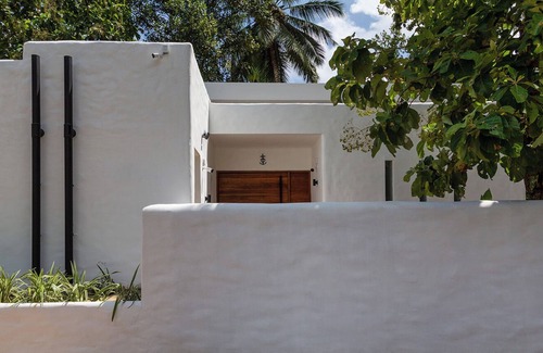 Negombo Villa | Villa Mika: luxury tropical home