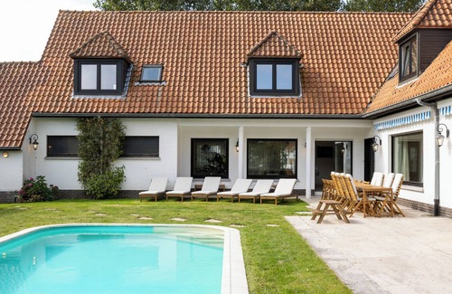 Koksijde-Bad Villa | Villa Nestor - Villa met Verwarmd Buitenzwembad