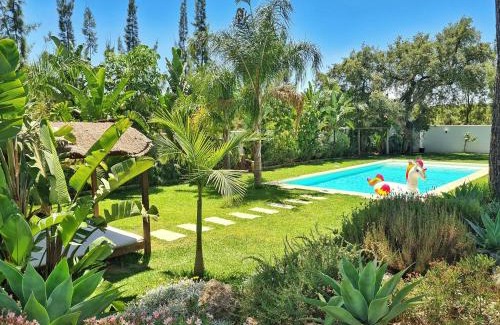 Arcos de la Frontera Villa | VILLA OASIS Casa Rural ideal Familias y grupos