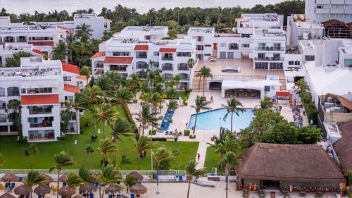 Punta Cancun Apartment | Villa oceanfront in hotel complex