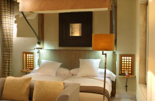 Granada City Center Hotel | Villa Oniria