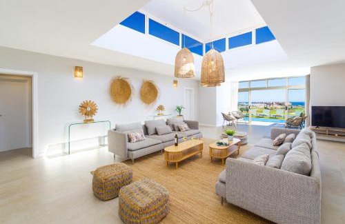 Costa de Antigua Villa | Villa Opal by Villa Plus