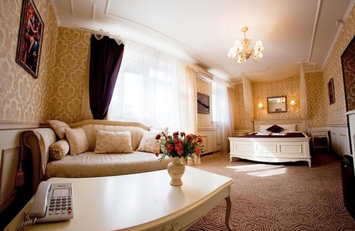 Solomjanskyj Villa | Villa Oselya