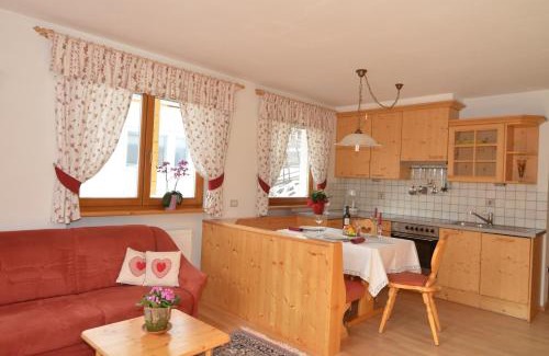 San Genesio Apartment | Villa Paröis