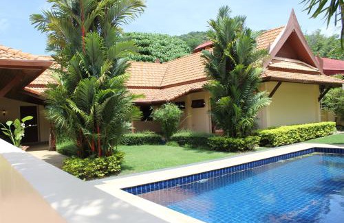 Rawai Villa | Villa Pimlada