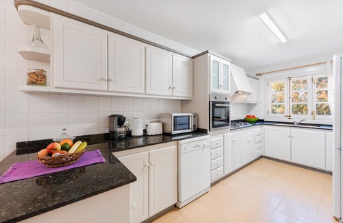 Urbanitzacio Gotmar Villa | Villa Pinsa close to beach by JS Villas