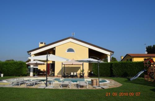 Loreo Villa | Villa Posta Vecchia