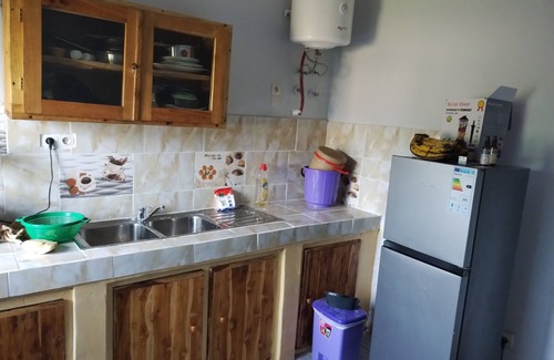 Lome Villa | Villa Privee Avec Garage Prive Tout Climatisee. Véhicule à Disposition