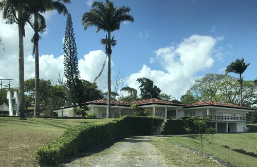 Moreno Cottage | Villa Rental, Fraternization, Event, Party, Pool, 4qtos