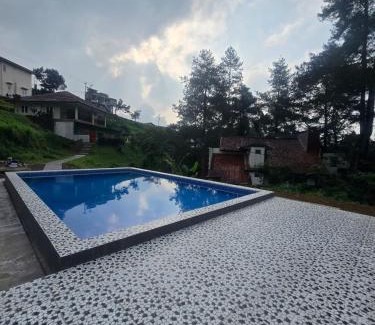 Cisarua Hotel | Villa restu adel