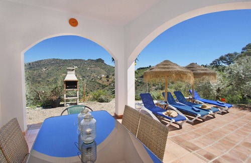 Comares Villa | Villa Roble, 8 Pers, Heated Pool, Wifi, BBQ, Petfriendly, magnific view