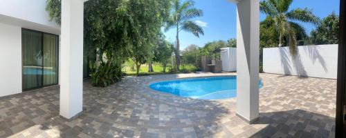 Flandes Villa | VILLA SAMARI 2 Casa campestre con piscina privada