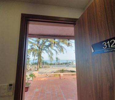 Mong Cai Hotel | Villa Sea 12