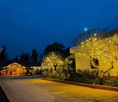 Mong Cai Hotel | Villa Sea 12