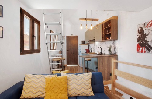 Porto Moniz Villa | Villa 'Seaside Haven - Soulful Stays' with Sea View, Wi-Fi and Air Conditioning