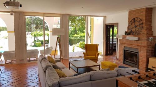 Carvalhal House | Villa Sequoia - Beach and Lake Private Holidays