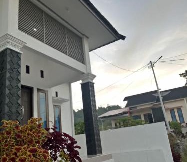 Banuhampu Villa | Villa SINGGALANG Syariah