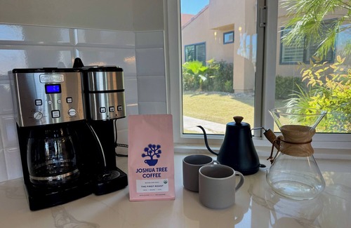 Palm Desert House | Villa Solara - Modern 3BR with Sweeping Mountain Sunset Views in Palm Desert