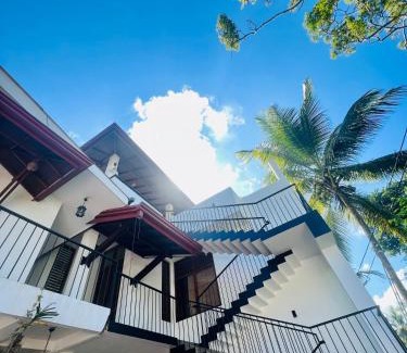 Wanchawala Villa | Villa Sooriya Weaving