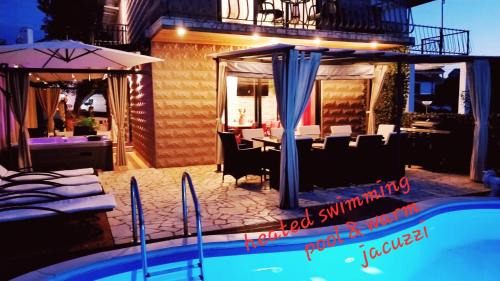 Vantacici Villa | Villa Summer dream with heated pool, sauna and jacuzzi