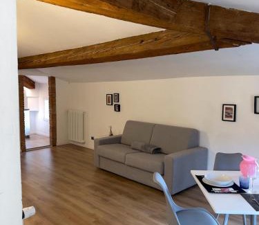 Lastra a Signa Apartment | Villa Taccetti - Appartamento "La Torretta" in Villa del Settecento con piscina