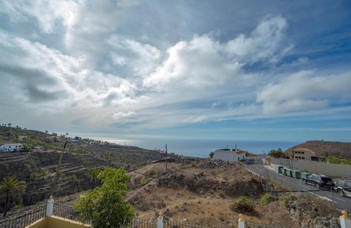 Alajero Villa | Villa Teram