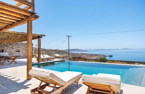 Houlakia Villa | Villa 'The Lion 3 with Sunset Views' with Sea View, Wi-Fi and Air Conditioning