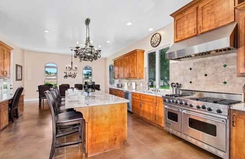 Temecula Villa | Villa Toscana - Upscale Wine Country Estate with Bridal Suite