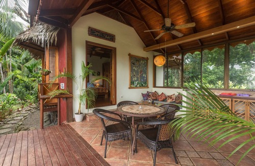 Punta Uva Villa | Villa Toucan - Romantic Oceanview Paradise with FibOp Internet