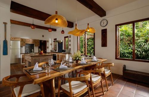 Sei Pinang Villa | Villa Tropical Svasti by Nakula