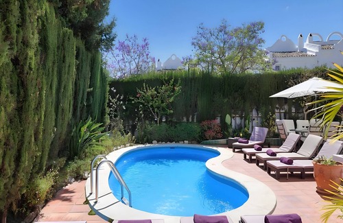 Urbanizacion Hacienda las Chapas Villa | Villa 'Vanessa Las Chapas' with Private Pool, Wi-Fi and Air Conditioning