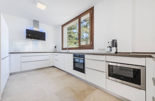 Urbanitzacio Gotmar Villa | Villa Veloco – an Exclusive Villa for Cyclists