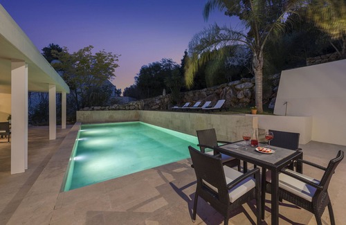 Urbanitzacio Gotmar Villa | Villa Veloco – an Exclusive Villa for Cyclists