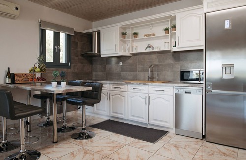 Planos Villa | Villa Venia - 2 Bedroom Villa with Private Pool