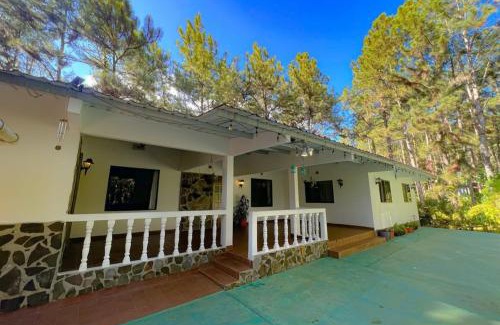 Cerro Azul Hotel | Villa Vista