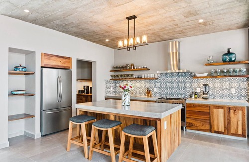 Ursulo Galvan Villa | "Villa Vistancia" Newly Constructed Modern Luxury 5BR/6BA Villa near Sayulita