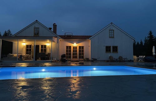Slite House | Villa VitvikenB i Gotland, Pool