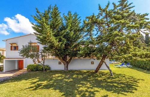 Urbanitzacio Gotmar Villa | Villa Voltor Cinco - This villa has table tennis, private pool & A/C