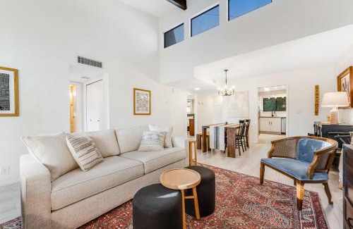 South Scottsdale Apartment | Villa West