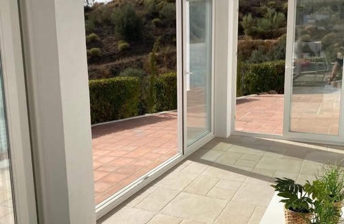 Canillas de Aceituno Villa | Villa with swimming pool, near the sea, for 8 people, fully equipped