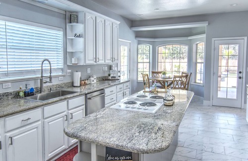 Enterprise Villa | Villa with 1/2 acre oasis