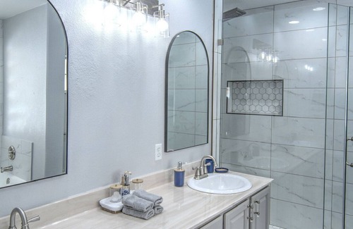 Enterprise Villa | Villa with 1/2 acre oasis