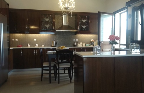 Marmari House | Villa With Garden for Unique Vacations