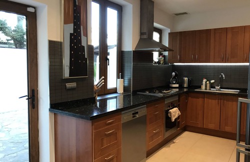 New Golden Mile Villa | Villa with Heated Pool and Jacuzzi close to Puerto Banus and Beach