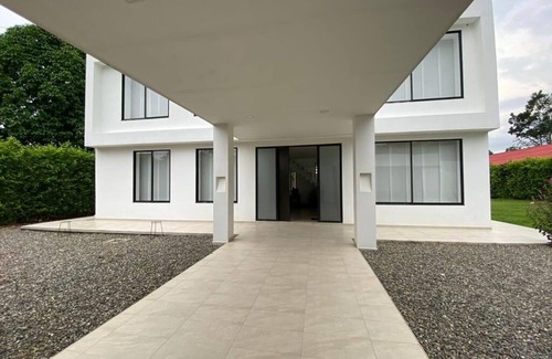 Apiay Villa | Villa with large natural spaces 10 minutes from Villavicencio.