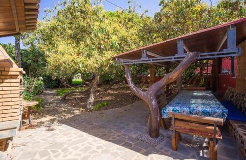 Arucas Villa | Villa with Pool and sea views in Banana Plantation by CanaryScape